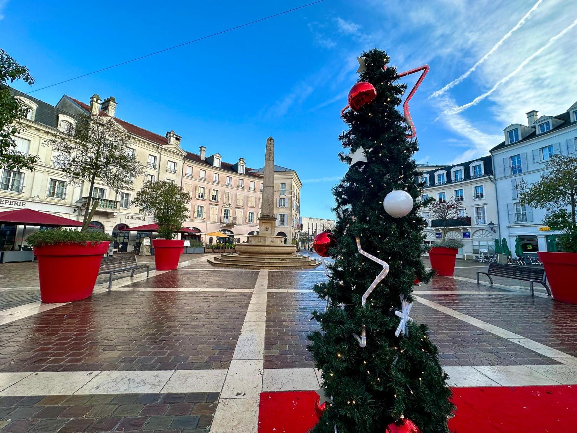 Appt Vue Place De Toscane - 4Min Disneyland-Paris Σερί Εξωτερικό φωτογραφία
