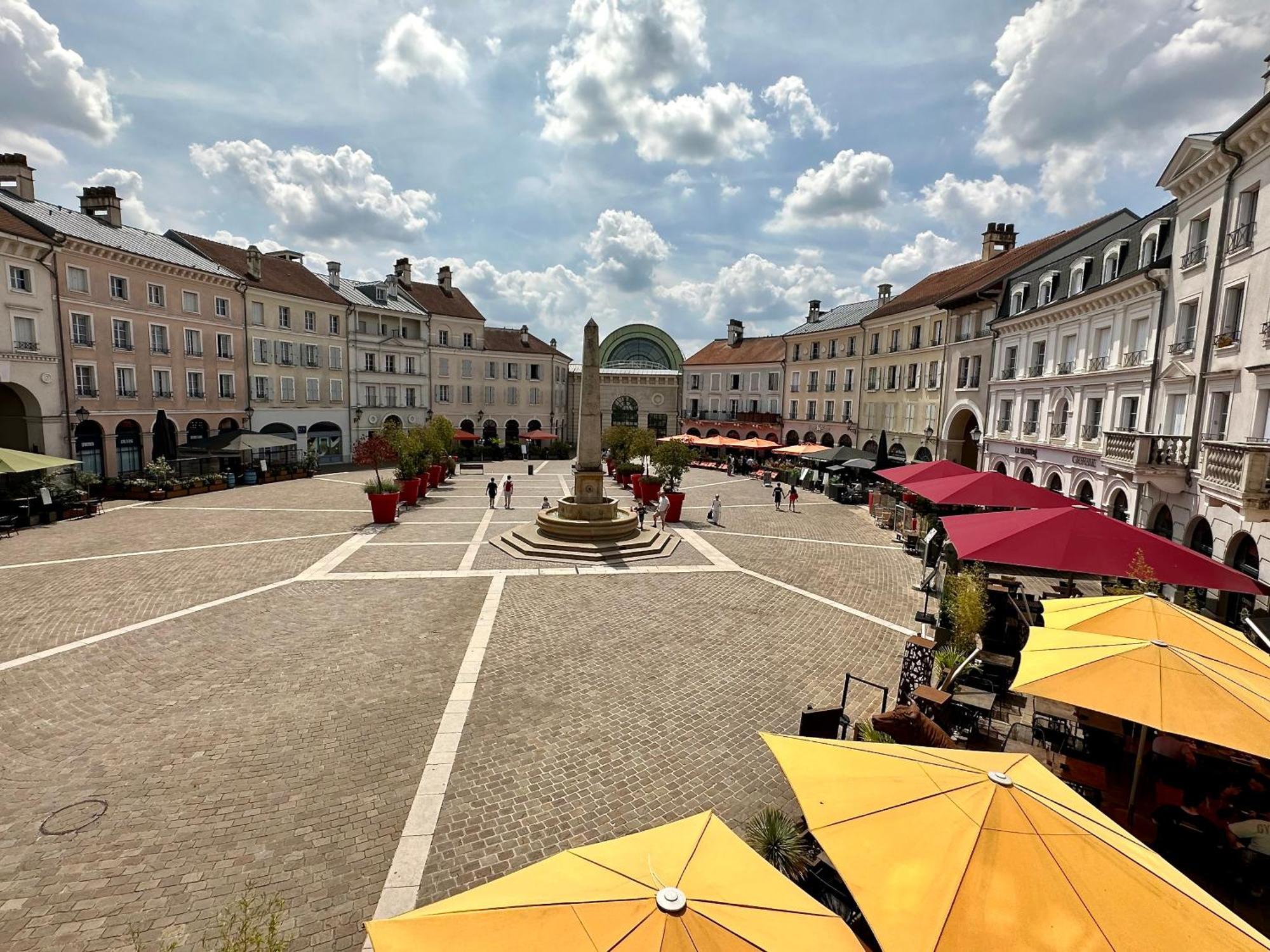 Appt Vue Place De Toscane - 4Min Disneyland-Paris Σερί Εξωτερικό φωτογραφία