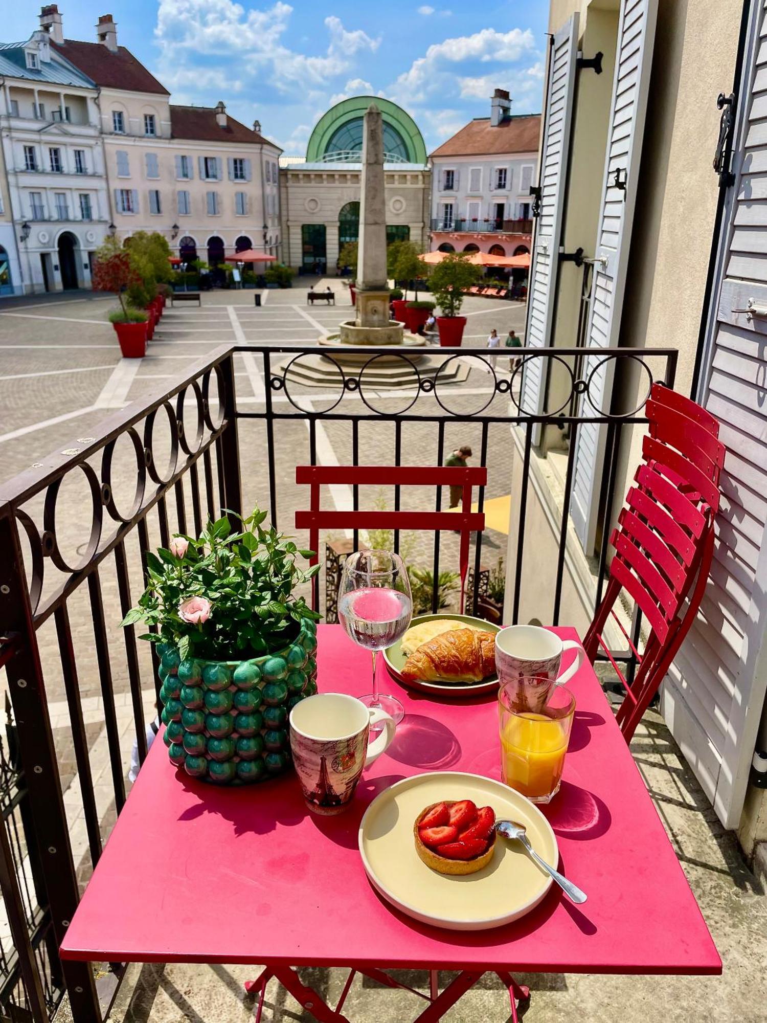 Appt Vue Place De Toscane - 4Min Disneyland-Paris Σερί Εξωτερικό φωτογραφία