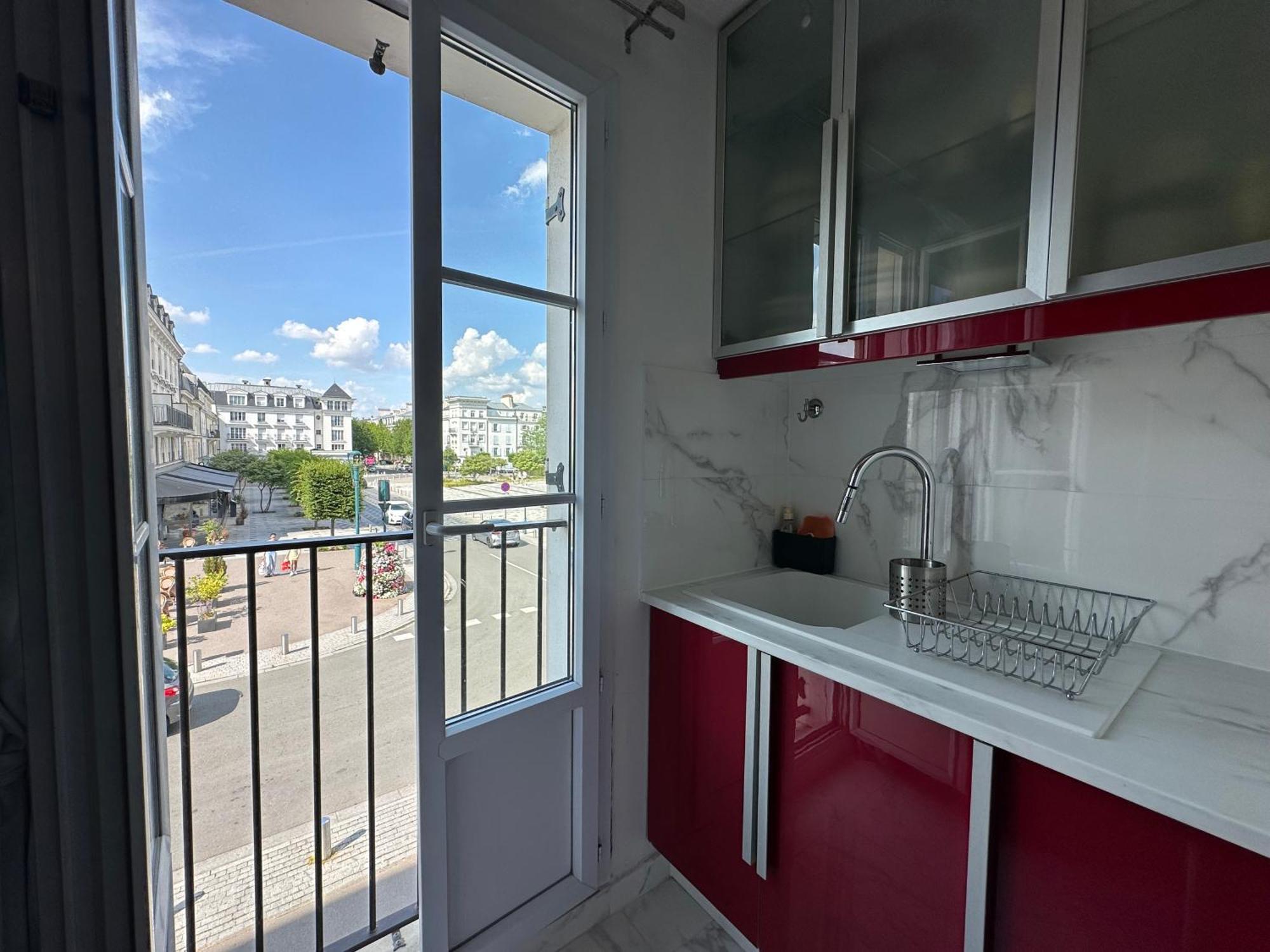 Appt Vue Place De Toscane - 4Min Disneyland-Paris Σερί Εξωτερικό φωτογραφία