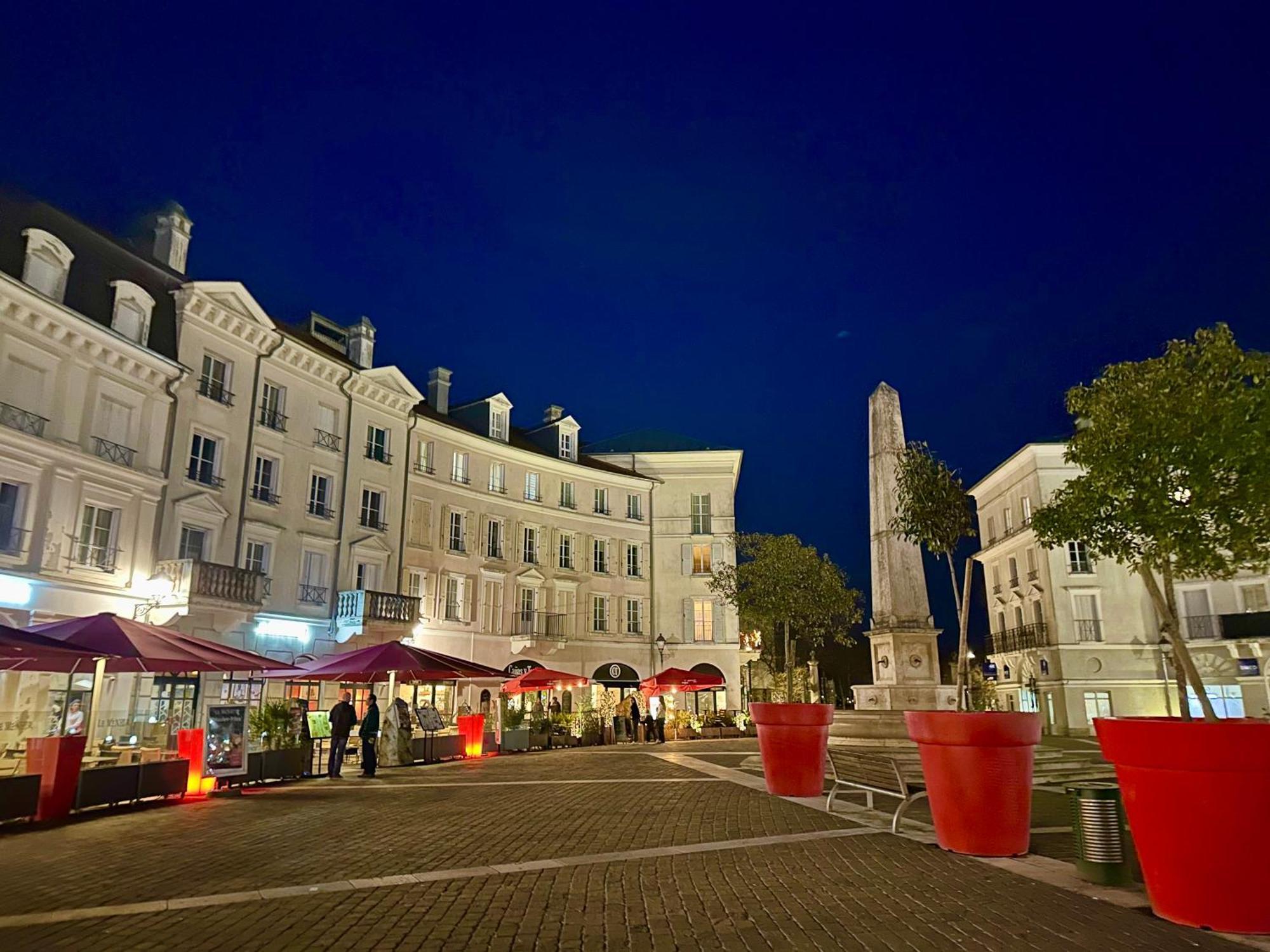 Appt Vue Place De Toscane - 4Min Disneyland-Paris Σερί Εξωτερικό φωτογραφία